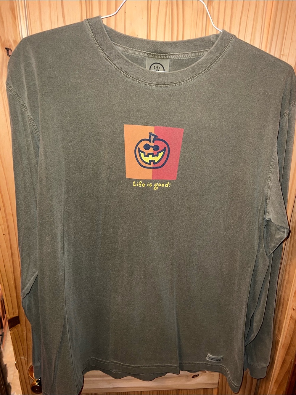 Life is Good Mens Original Vintage Halloween Pumpkin Festival LS T-Shirt XL